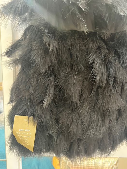 Прекрасна рокля с пера Coast