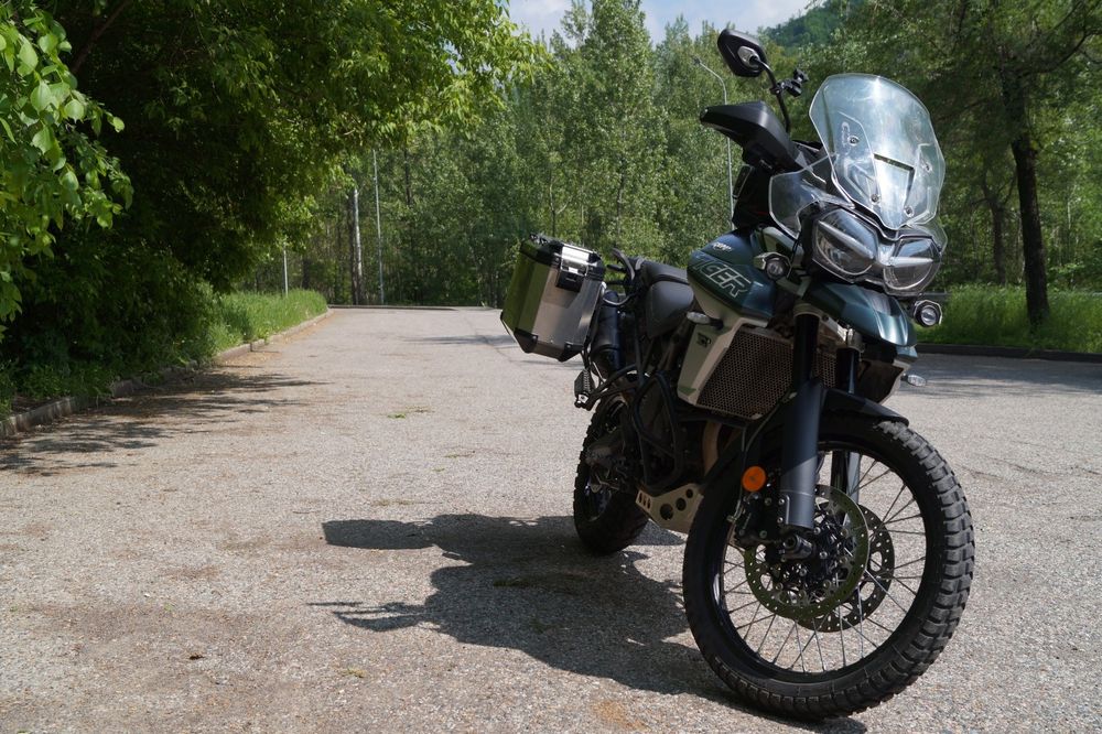 Мотоцикл Triumph Tiger 800