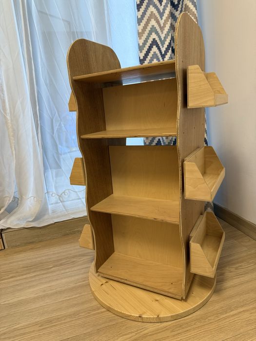 Biblioteca rotativa montessori