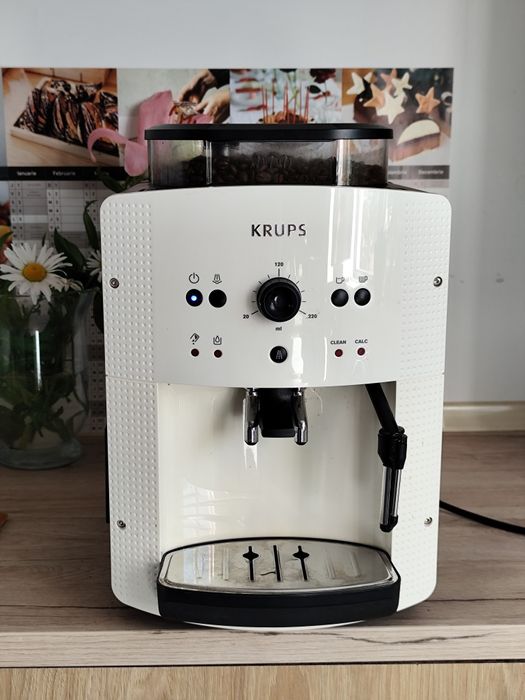 Espressor KRUPS  EA8105