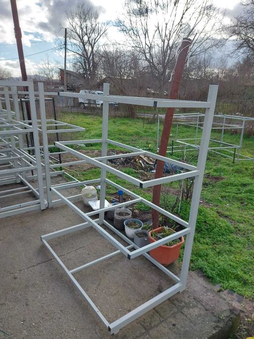 Метални стойки – налични 12+ бр. | Цена при количество