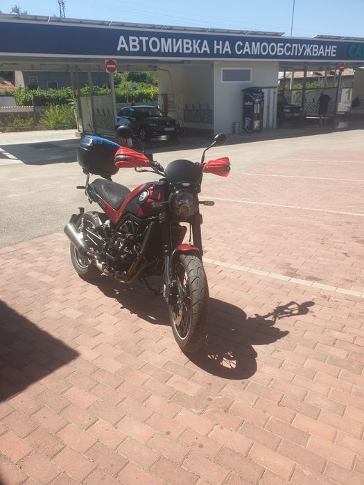 Продавам мотор бенели