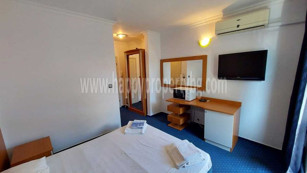 Продава се Едностаен апартамент в Несебър - 28 кв.м за 1500 €/кв.м - Снимка #3