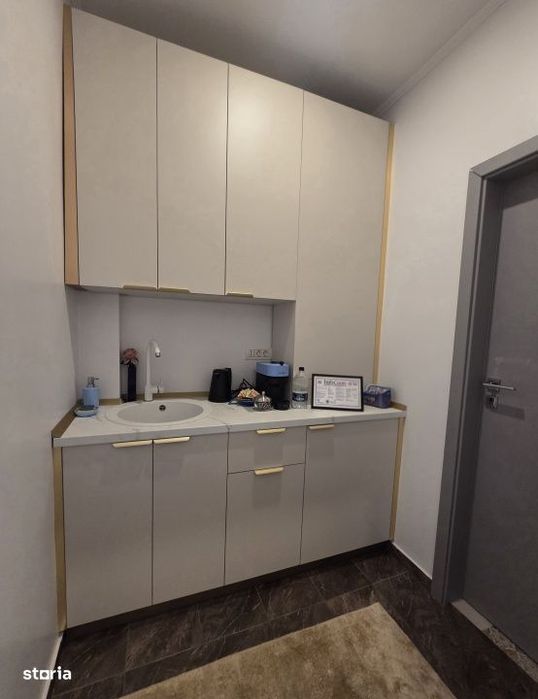 Studio | Peninsula | Afacere La Cheie