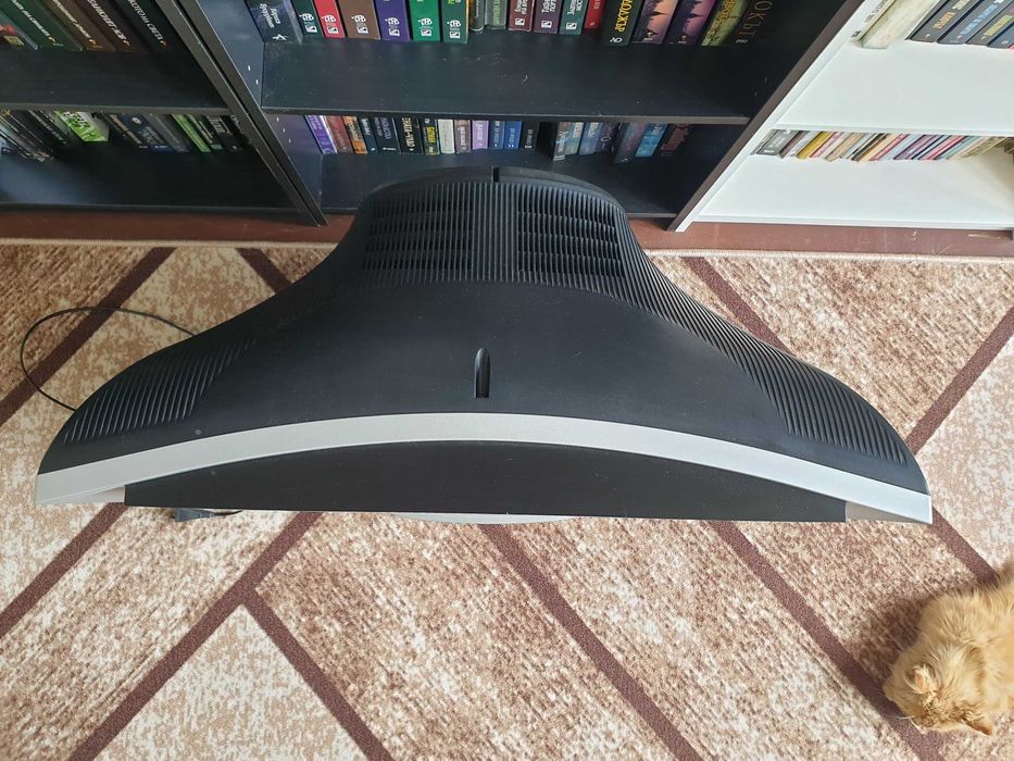 Телевизор Samsung 29 инча CW-29Z306V с намален обем в дълбочина.