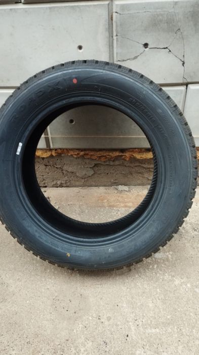 Продам Roadx 205/55 R16