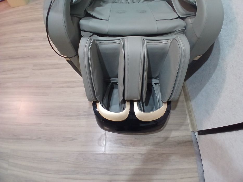 Массажное  кресло