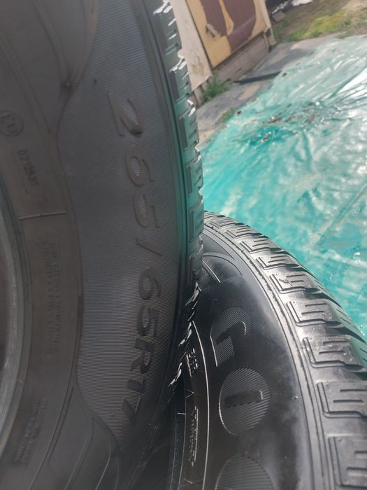 Шины конплект в отличном состоянии