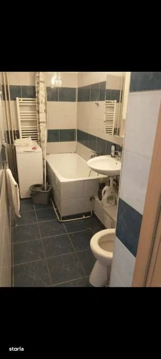Garsoniera de inchiriat in spate la Mall Vitan