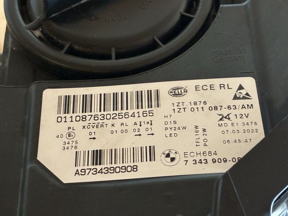 BMW F10 F11 LCI Ляв Bi-Xenon фар HELLA LED 63117343909