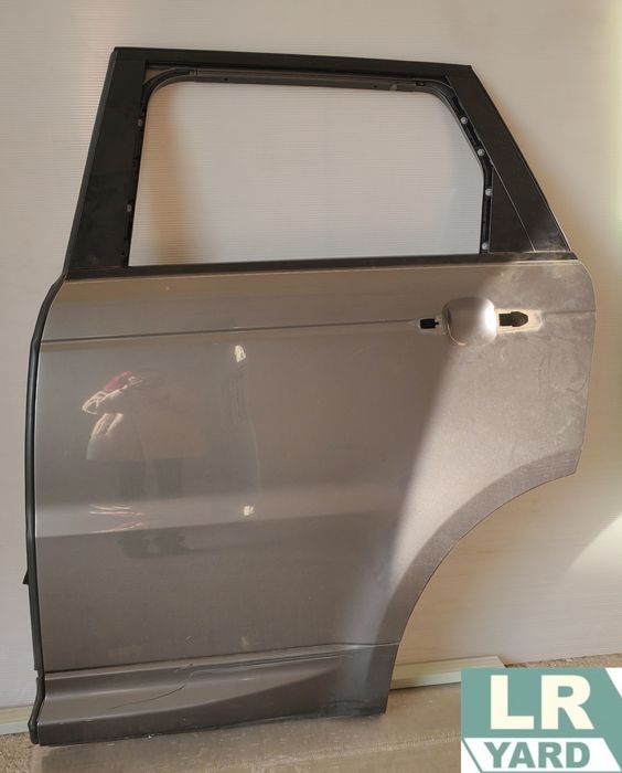 Portiera stanga spate RANGE ROVER SPORT 2014-2022 LR044229 dezmembrez