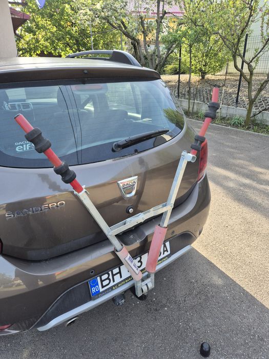 Vand suport bicicleta pe carlig, model V