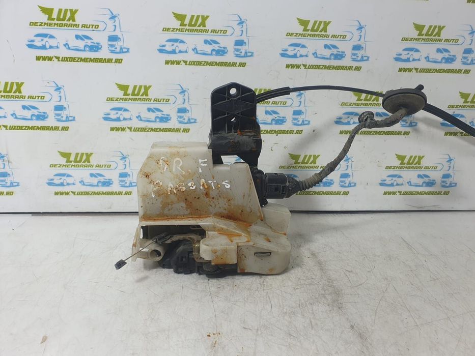 Broasca usa Volkswagen VW Passat B5.5 (facelift)  [din 2000 pana  200