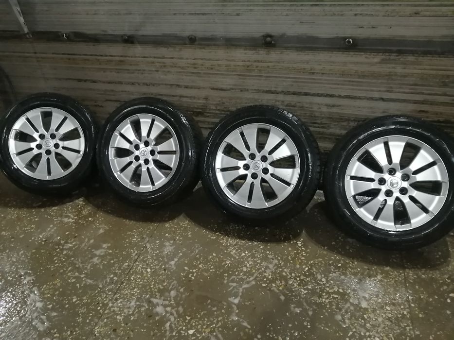 Продам колёса в сборе Тойота
