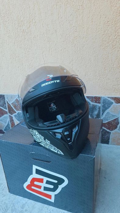 Vând Cască Moto Bogotto