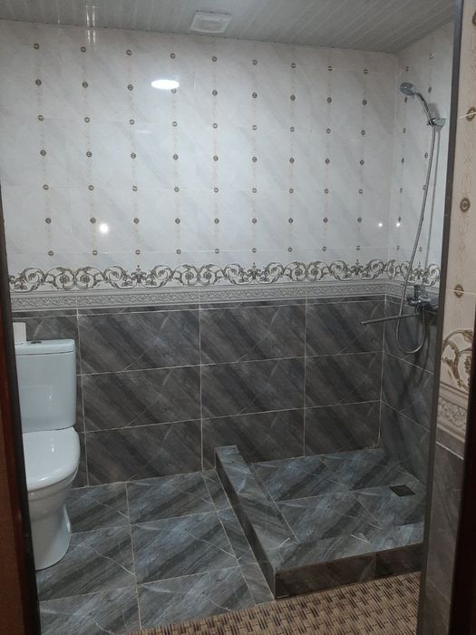 Toshkent tumani Abdurahmonda 4sutu 7 xonali uy sotiladi