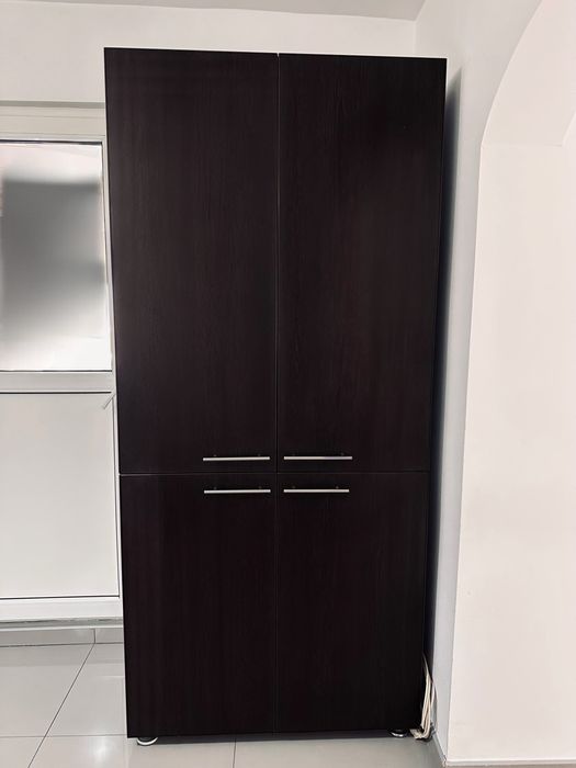 Dulap înalt din PAL, culoare wenge, 4 uși – stare foarte bună