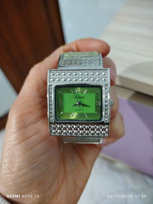 Дамски часовници за 15 до 50 лева