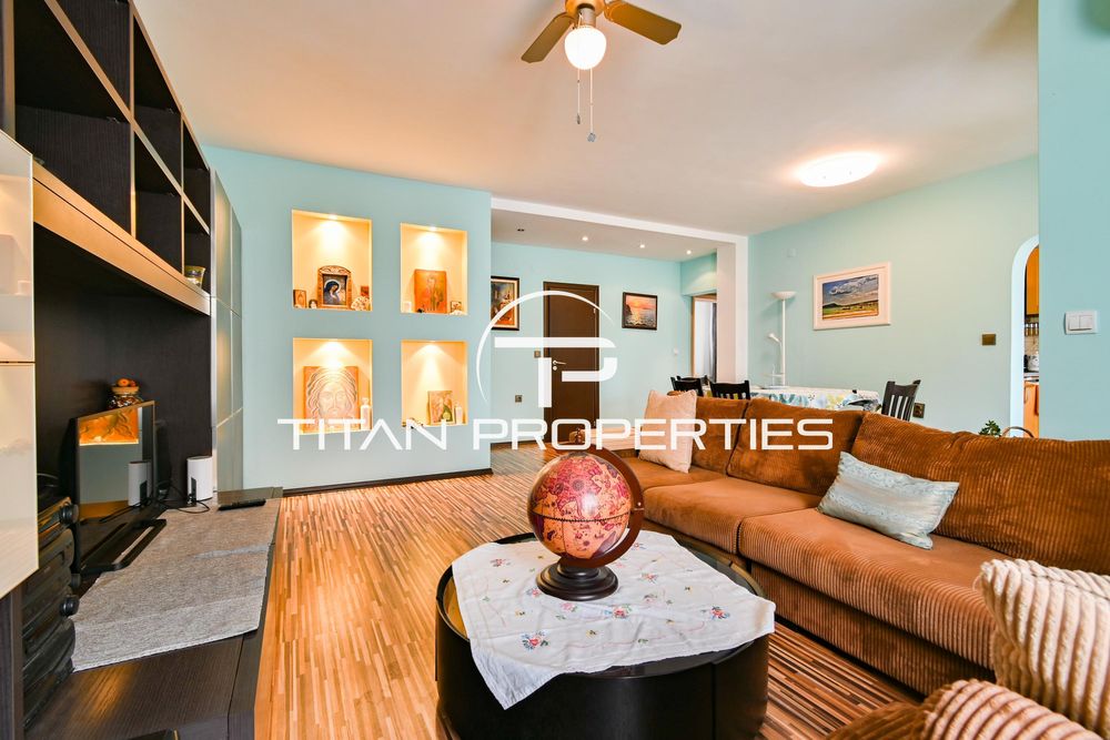 Дава се под наем Тристаен апартамент в София, Белите брези - 130 кв.м за 750 € - Снимка #1