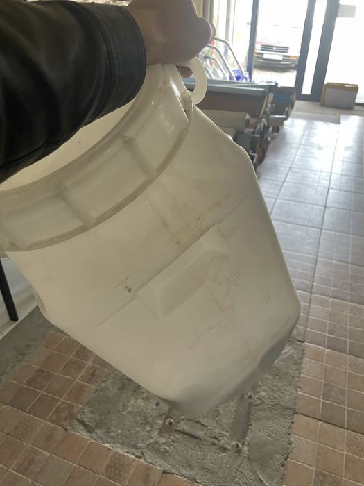 Пластиковые бочки 25л