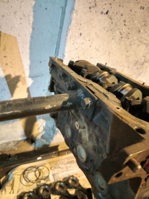 Продам кантователь двигателя