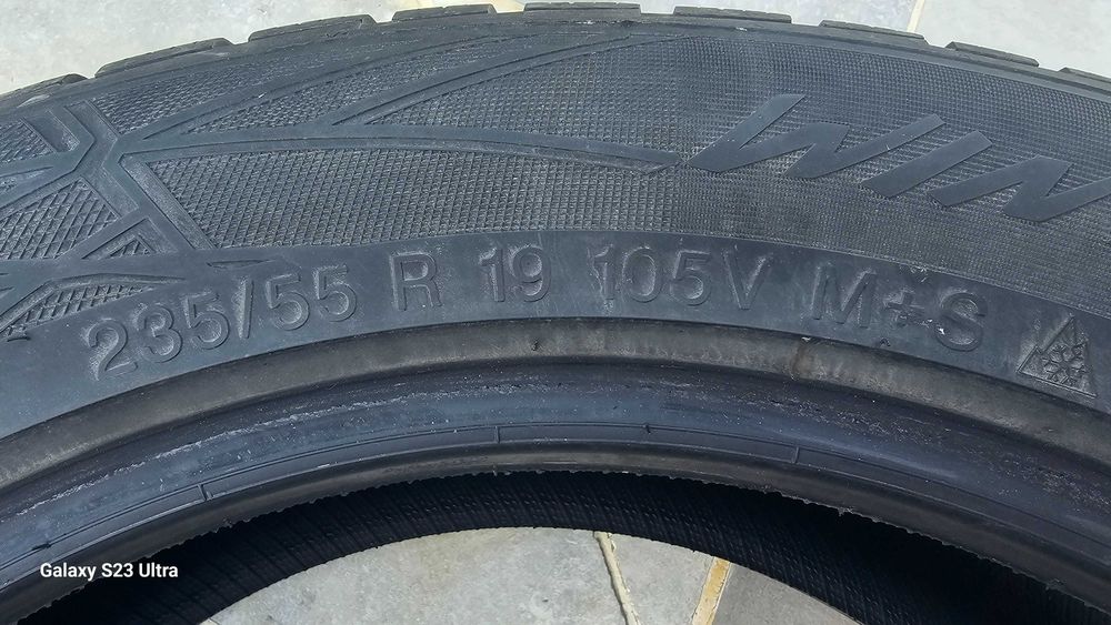Vand 4 anvelope de iarna Vredestein 235/ 55/ R19 si o anvelopa de vara Michelin Primacy 4, 235/ 55 R19