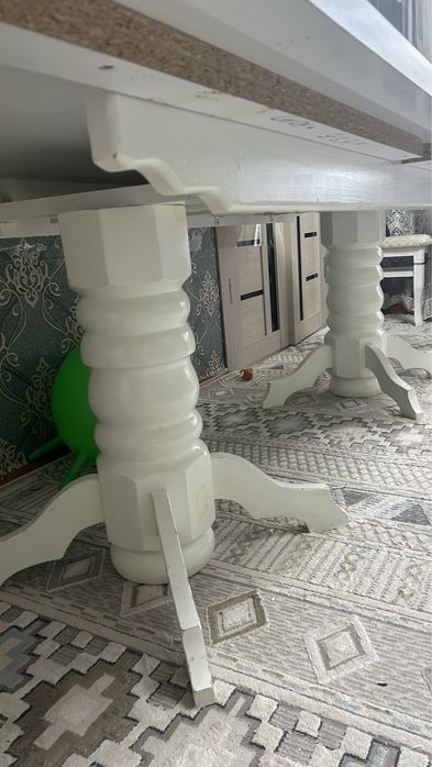 Продам гостевой стол