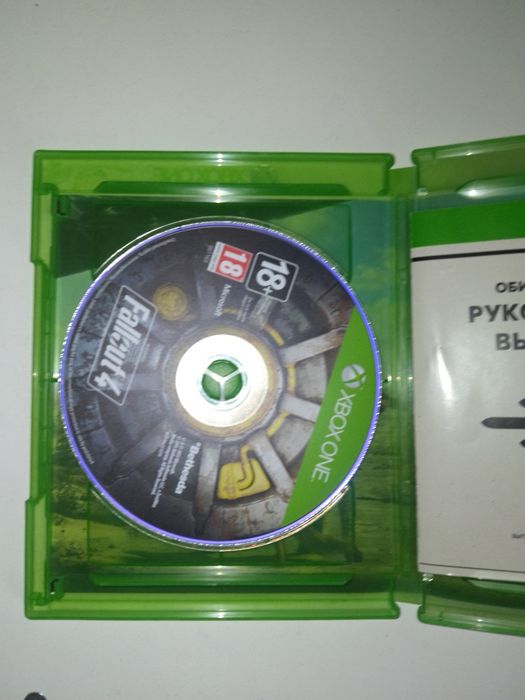 Диск с игрой  fallout  для xbox one