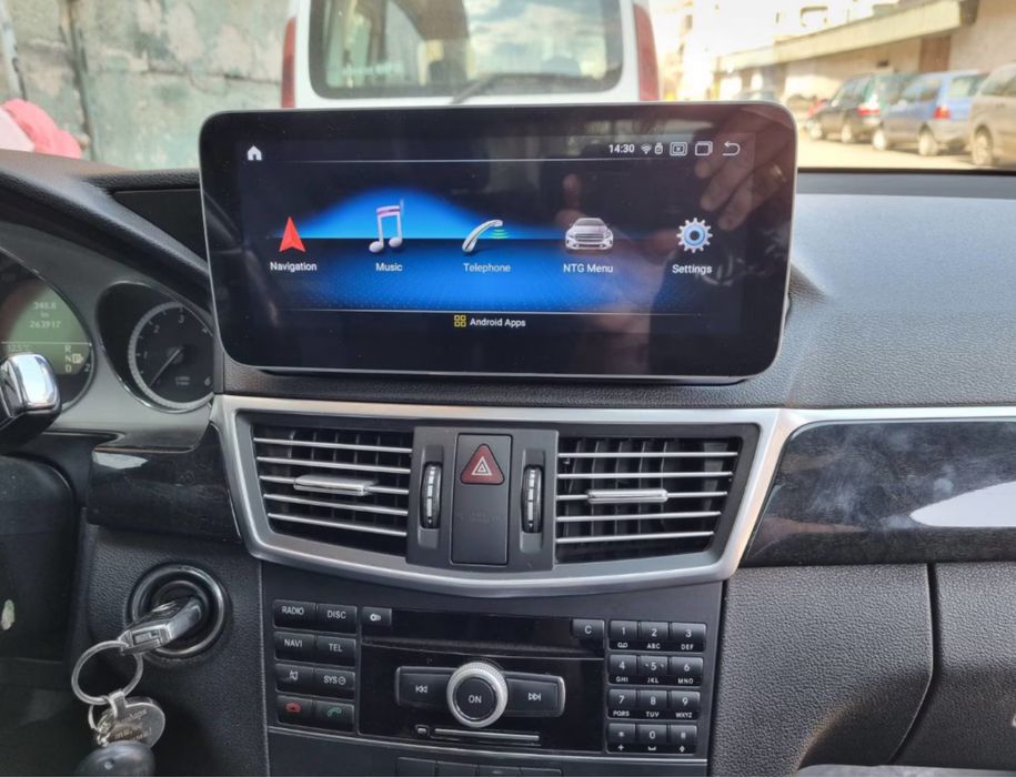 нова Мултимедия с навигация за Audi A4 A5 Q5 и Mercedes W204 W212 W207