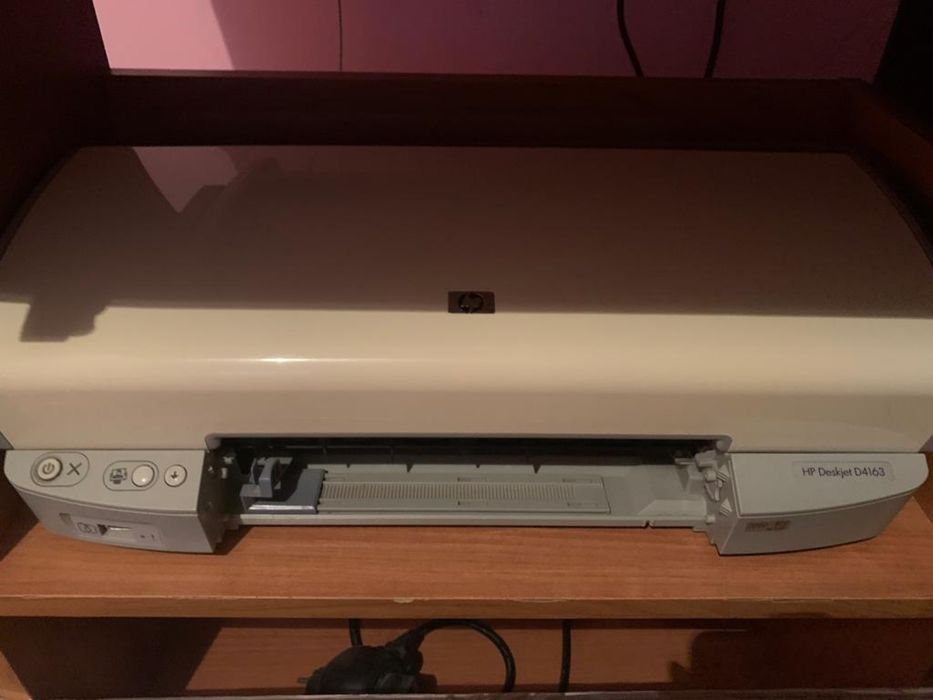 Продается компьютер,столик ,принтер и сканер