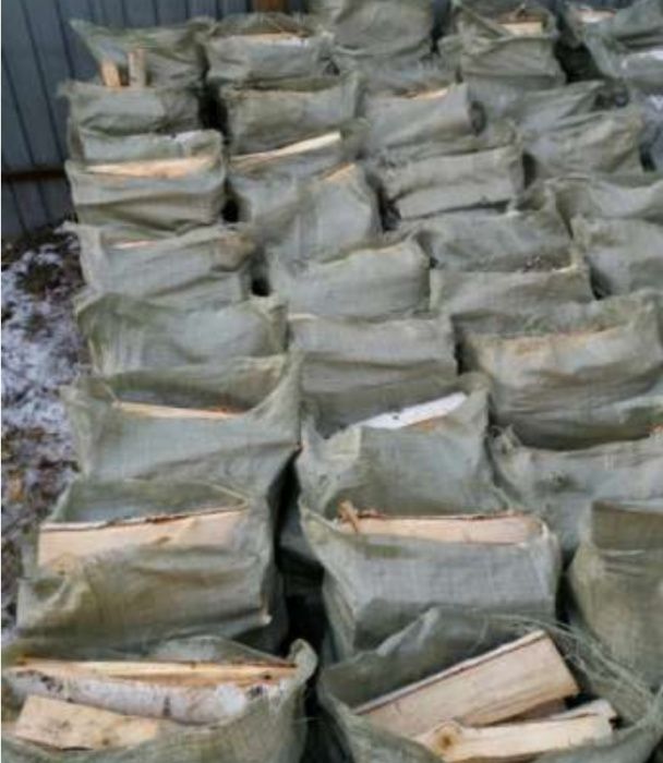 продается дрова в мешках