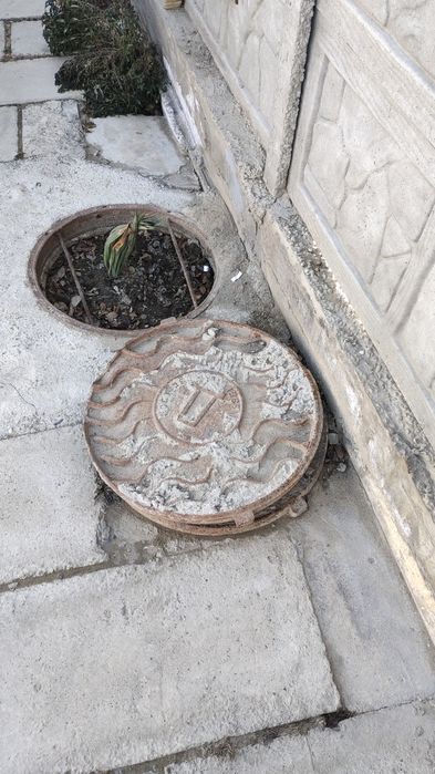 Крышка люка металл