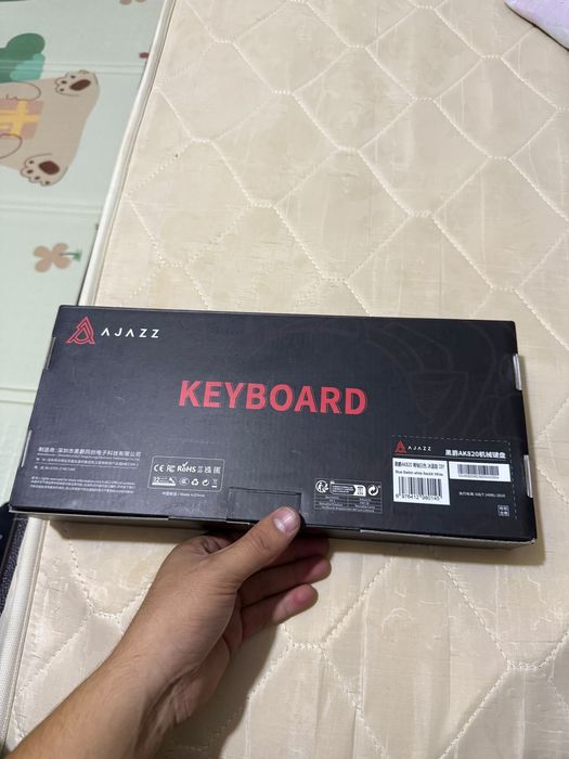 Мышка от Logitech и клавиатура Ajazz
