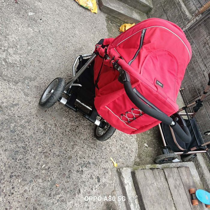 Căruț de copii foarte bun de reutilizt de vânzare