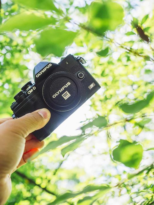 Aparat Foto Olympus OM DE-M10-Mark IV + microsd 128 gb sigilat