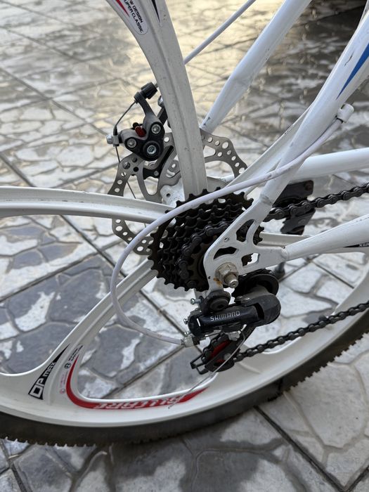 Велосипед BMW, на титановых дисках