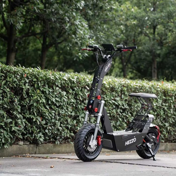 HEZZO F8 – Електрическа тротинетка 10000W, 150 км пробег, 100 км/ч