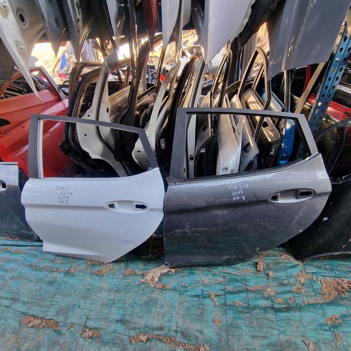 Ford Fiesta 2019 MK8 задна лява врата