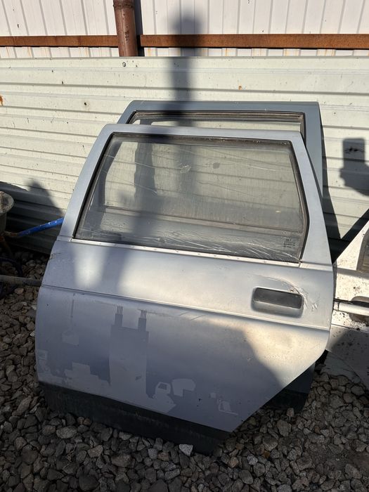 Двери ваз 2111 задние