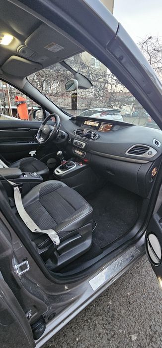 Renault Grand Scenic BOSE Edition 2015/10