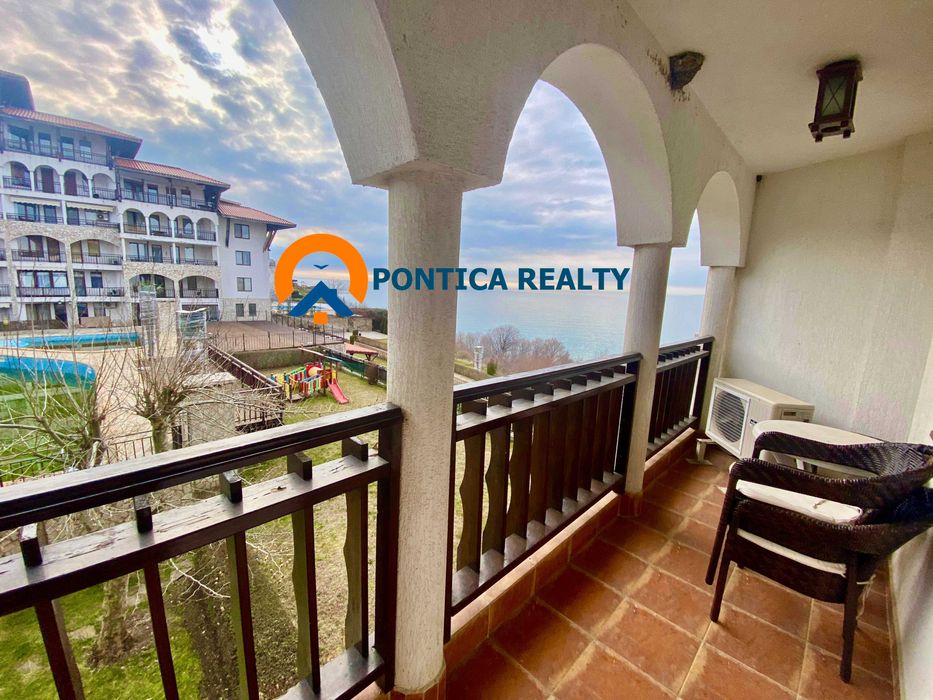 Двустаен на първа линия гледка море в Свети Влас- Манастира