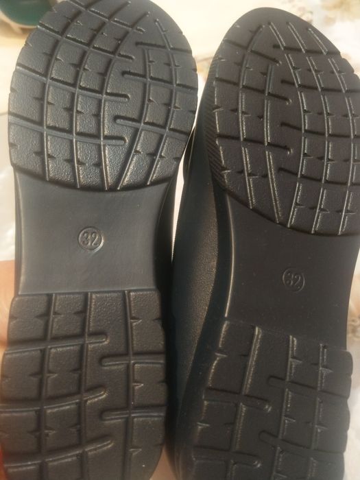 Продаю обувь для девочки и мальчика