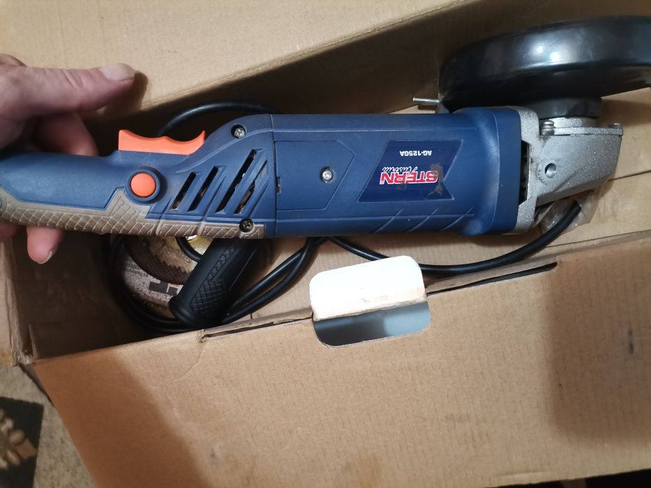 Flex mijlociu aproape nou