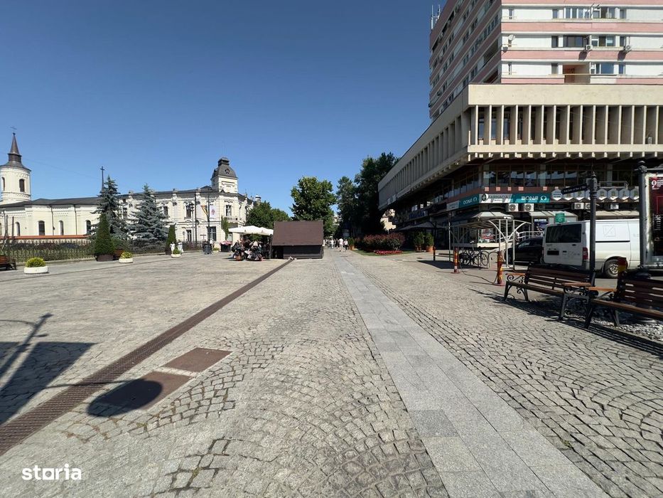 Spatiu birouri; vedere Palat Culturii; 100mp, Casa Cartii