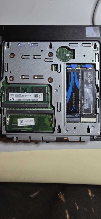 Lenovo Workstation P3 i9 13900T 32GB DDR5 Placă video T1000 4GB