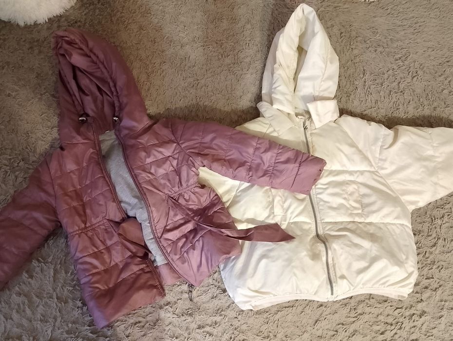 Вещи пакетами, очень много вещей.