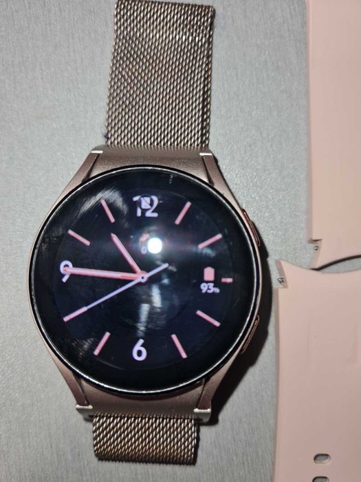 Смарт часовник Самсунг Galaxy 4 40 mm Pink Gold