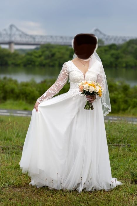 Rochie mireasa plus voal