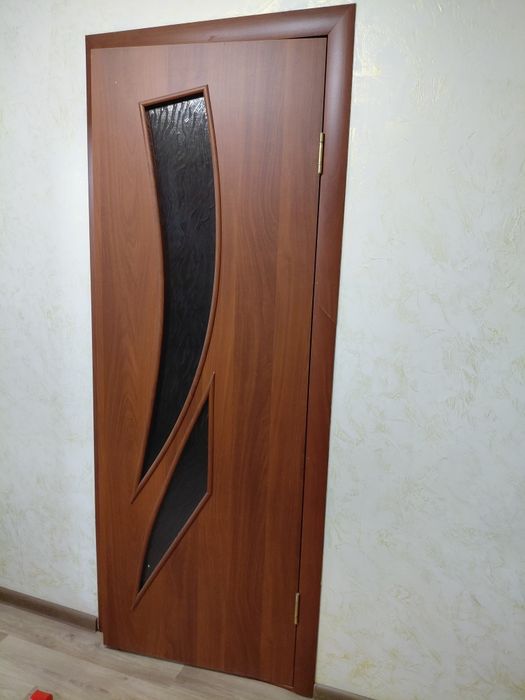 Продам межкомнатные двери