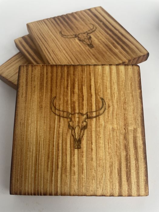 сет от 4 персонализирани дървени  подложки за чаши